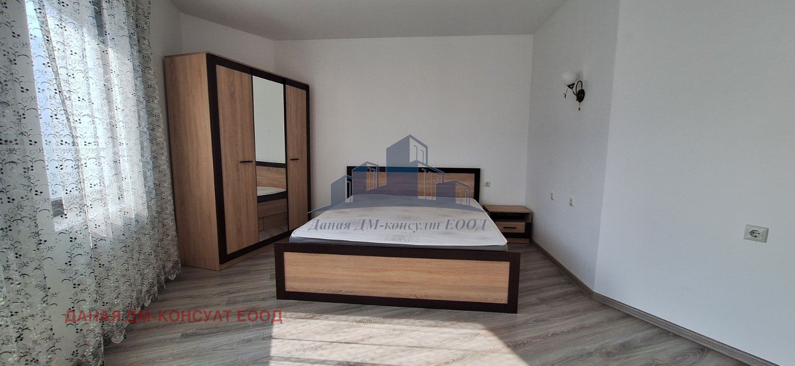 Продава 2-СТАЕН, гр. Шумен, Томбул джамия, снимка 3 - Апартаменти - 53674193