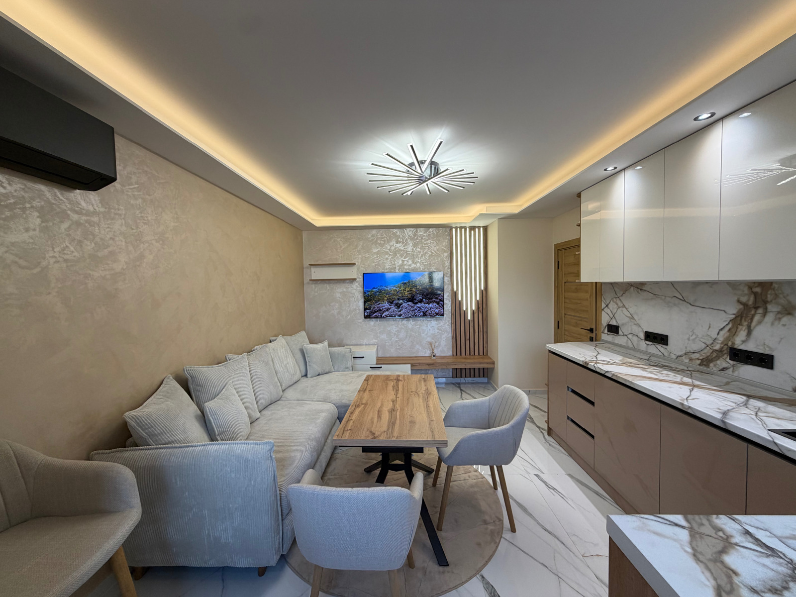 Продава 2-СТАЕН, гр. София, Красно село