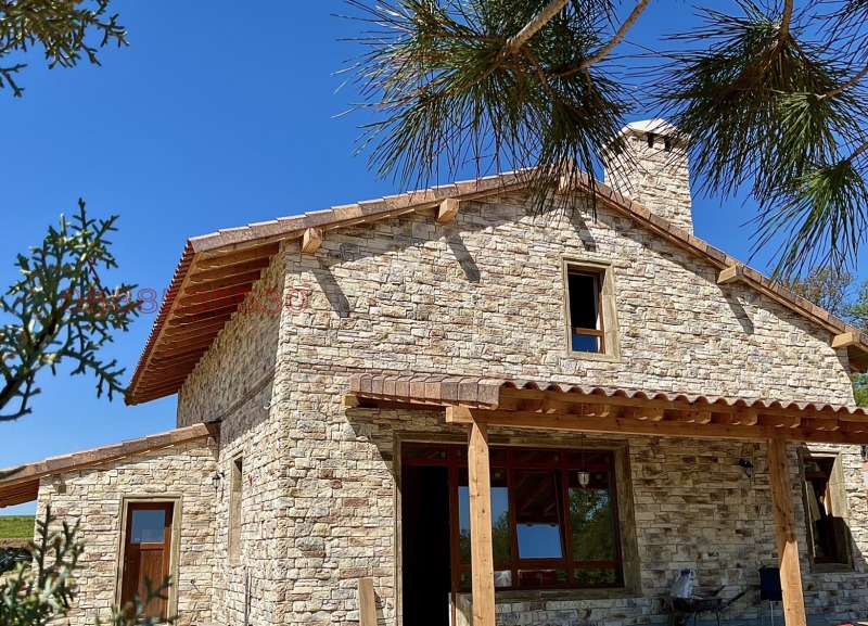 Продава КЪЩА, област Варна, с. Приселци • 229000 € • 63907354 — Holmes.bg