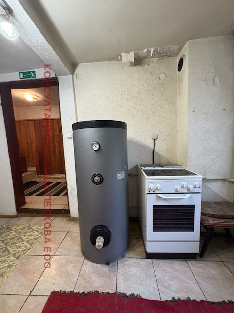 Продава  Къща област Ловеч , с. Лисец , 180 кв.м | 34207225 - изображение [8]
