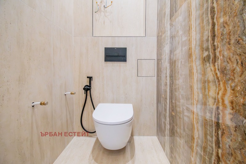 Продава 3-СТАЕН, гр. София, Център, снимка 12 - Апартаменти - 52346502