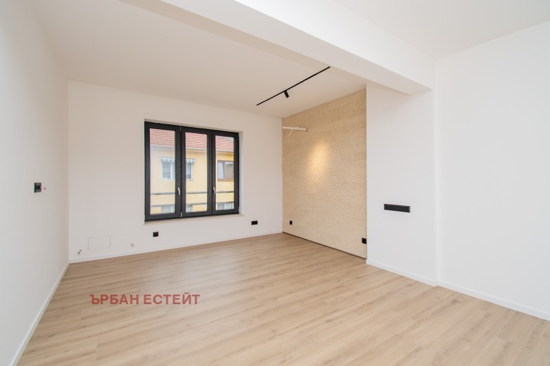 Продава 3-СТАЕН, гр. София, Център