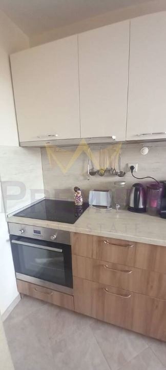 Продава 4-СТАЕН, гр. Бургас, Център, снимка 2 - Апартаменти - 53582257