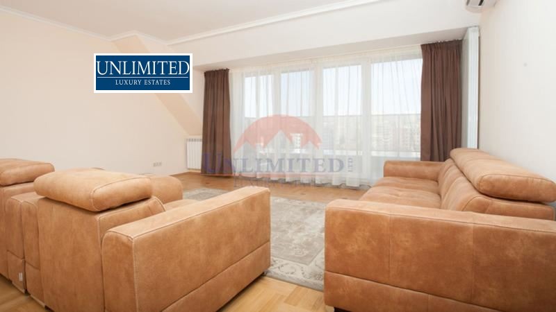 Продава 4-СТАЕН, гр. София, Изток, снимка 2 - Апартаменти - 54406556