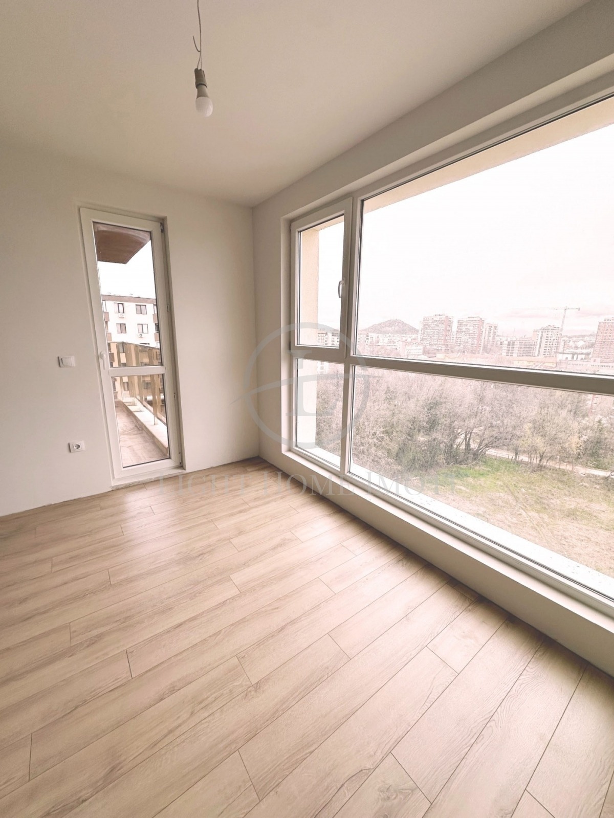 Продава 2-СТАЕН, гр. Пловдив, Кючук Париж, снимка 3 - Апартаменти - 54363458