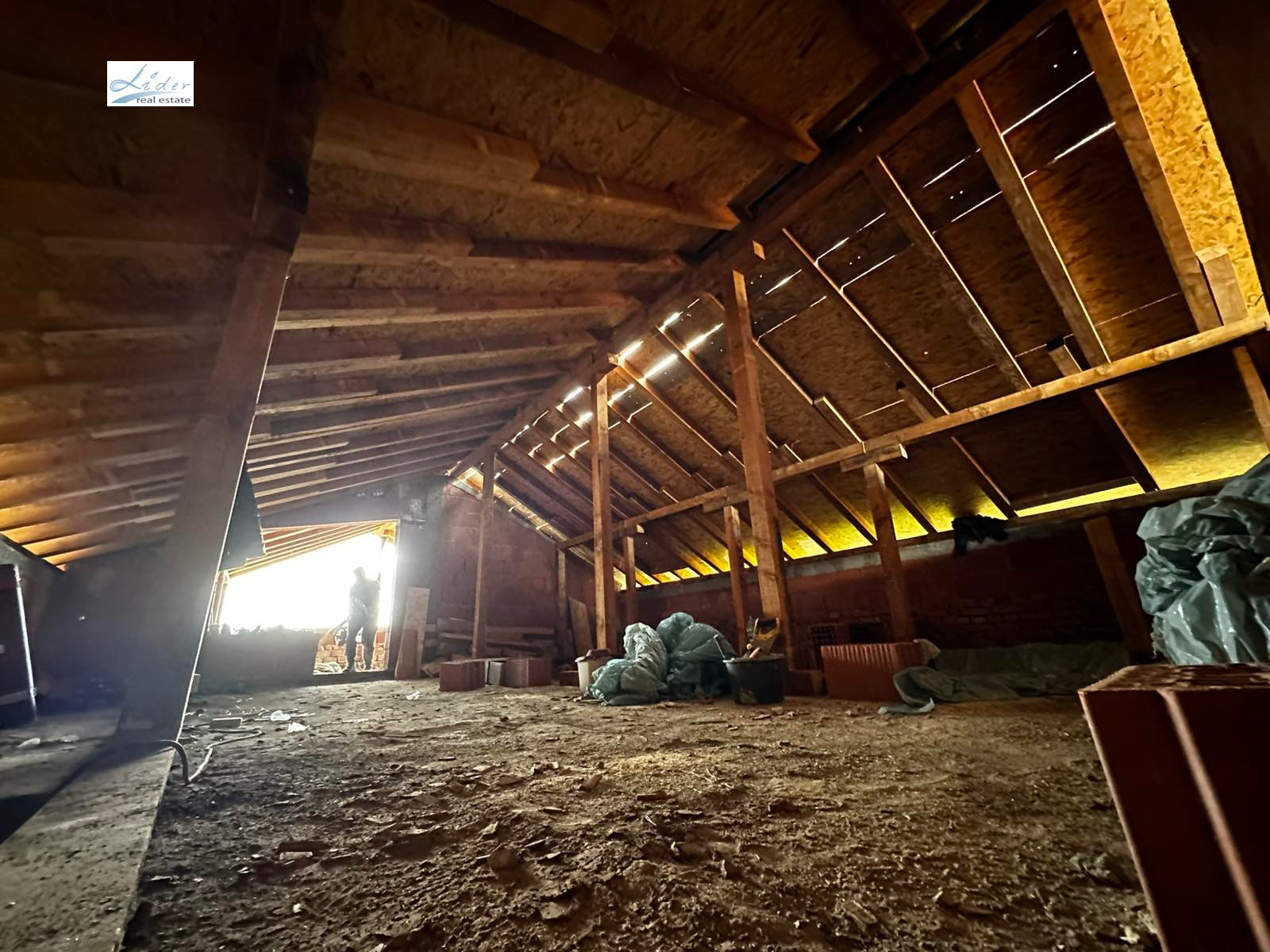 Продава ЕТАЖ ОТ КЪЩА | Imot.bg — изображение 3