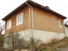 Hus Ptjelin, region Sofia 3