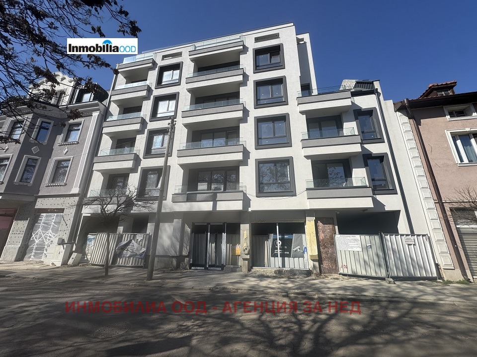 Продава 3-СТАЕН, гр. София, Център