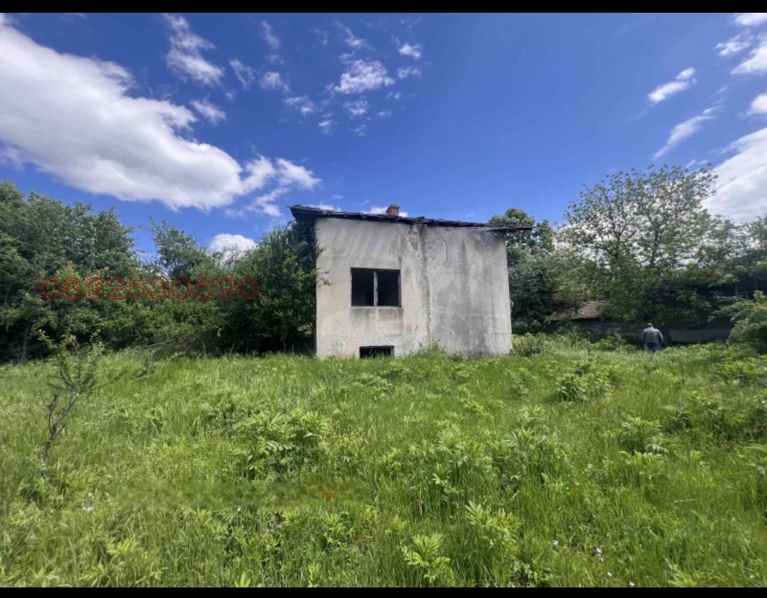 Продава КЪЩА, с. Владислав, област Велико Търново, снимка 4 - Къщи - 55585437