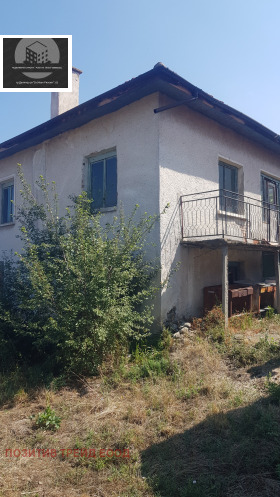 Maison Sapareva banya, région Kyoustendil 10