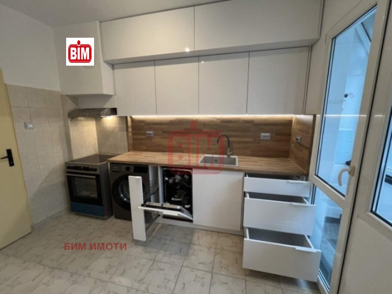 Продава 3-СТАЕН, гр. Пловдив, Кючук Париж, снимка 2 - Апартаменти - 53451341