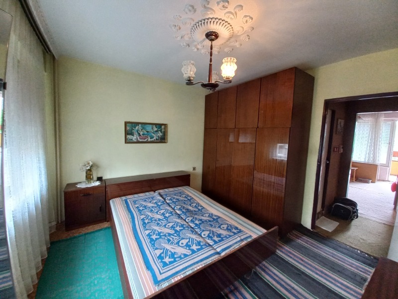 De vânzare  2 dormitoare Ruse , Ciarodeica - Iug , 82 mp | 77873197 - imagine [5]