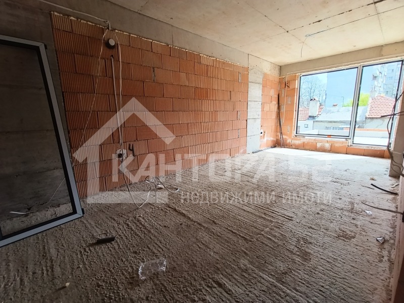 Продава 2-СТАЕН в град Варна, Погреби - 106 кв.м / 140 000 € » 273 816.20 лв., КАНТОРА 52