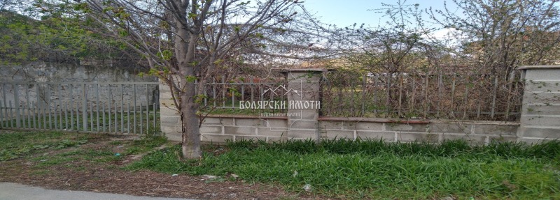 Продава ПАРЦЕЛ в област Велико Търново, гр. Горна Оряховица - 737 кв.м / 70 000 € » 136 908.10 лв., БОЛЯРСКИ ИМОТИ