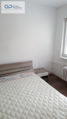 2 soveværelser Oborishte, Sofia 14