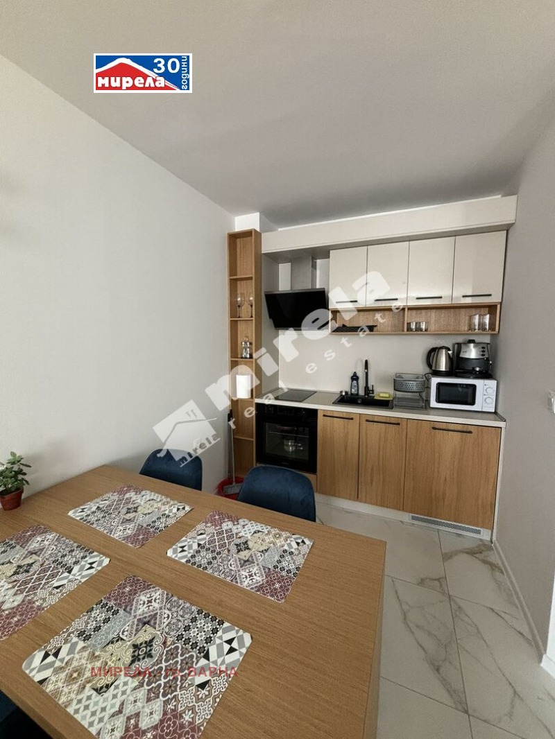 À venda  1 quarto Varna , k.k. Zlatni piasaci , 68 m² | 24196133 - imagem [2]