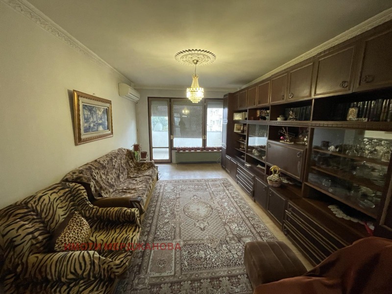 Myytävänä  3 makuuhuonetta Stara Zagora , Tsentar , 97 neliömetriä | 18162504 - kuva [2]