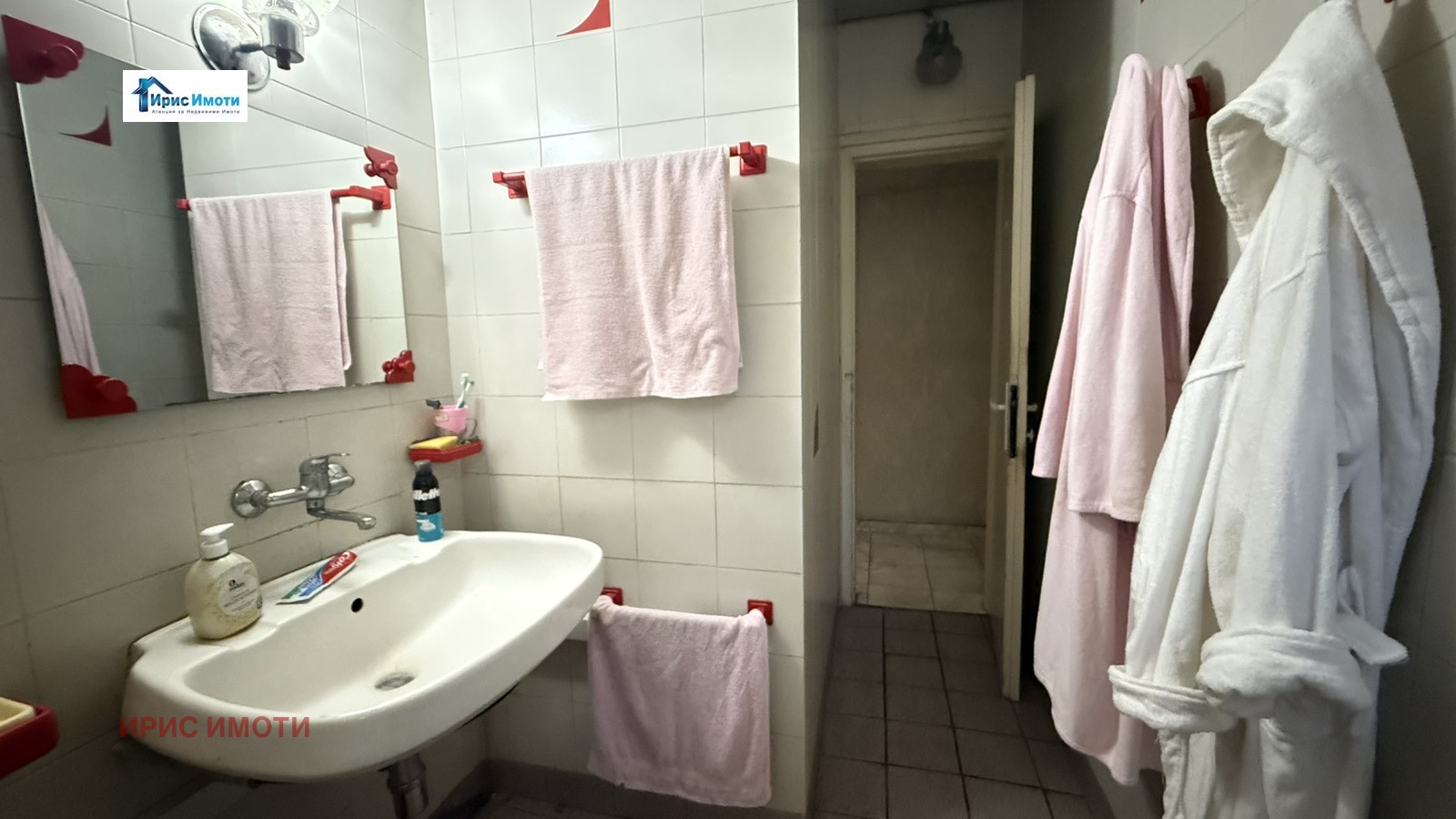 Продава 4-СТАЕН, гр. София, Докторски паметник, снимка 9 - Апартаменти - 53961614