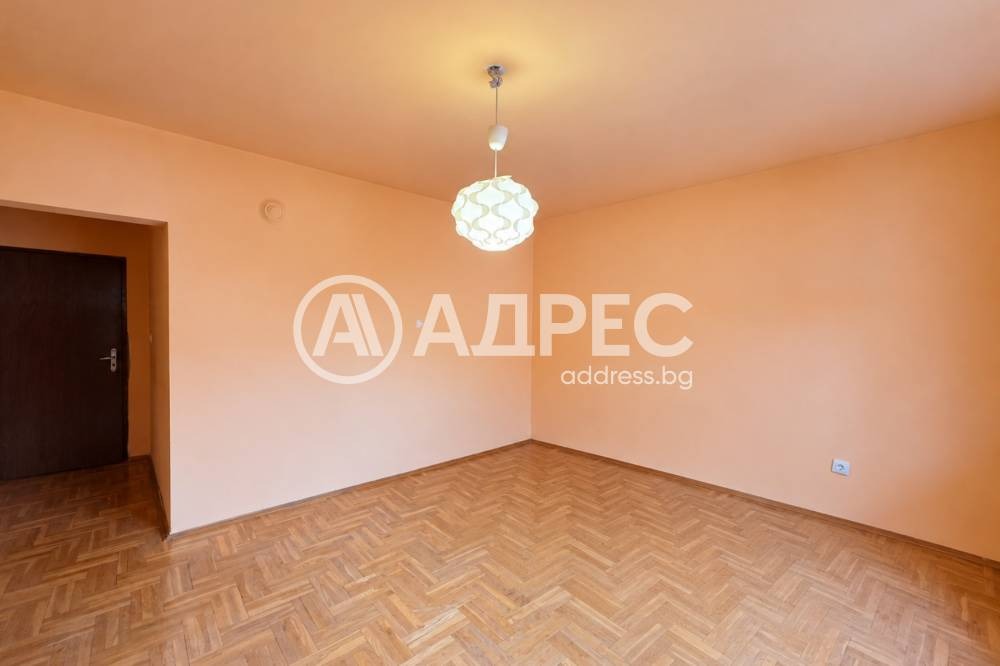 Продава МНОГОСТАЕН, гр. София, Дървеница