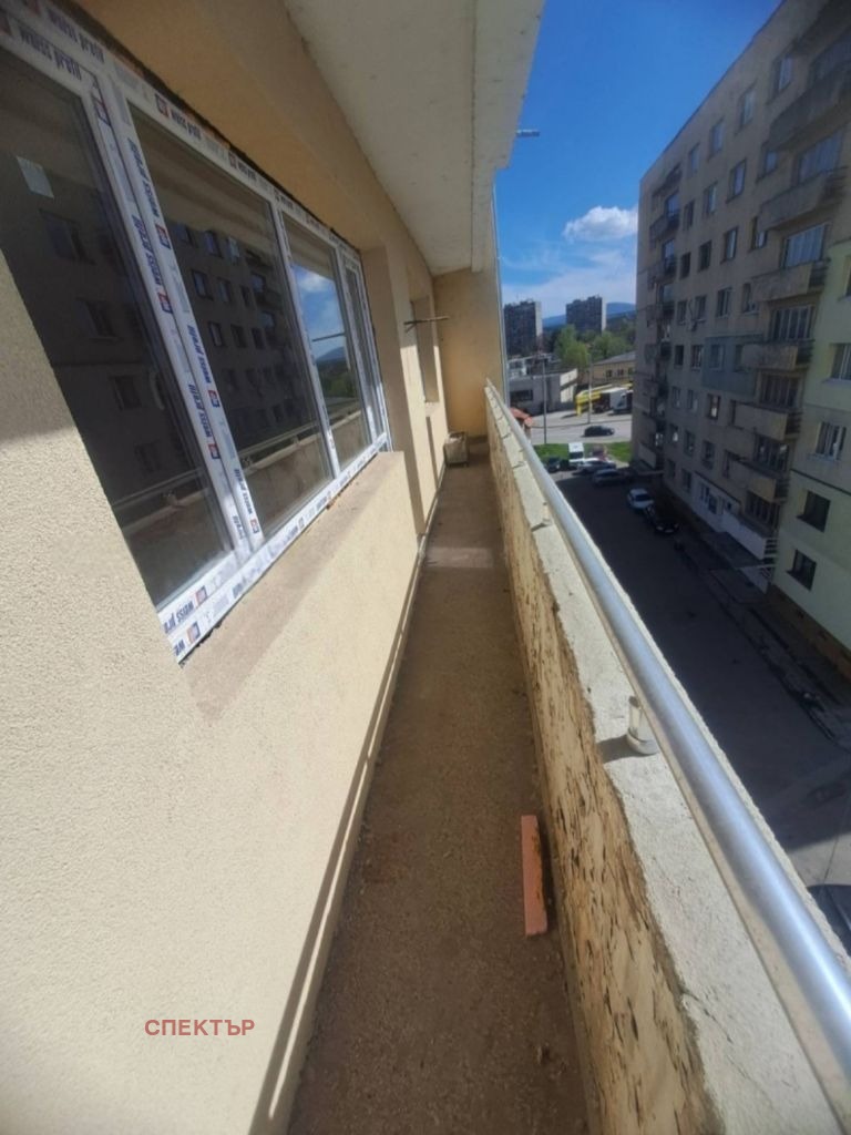 Продава 3-СТАЕН, гр. Перник, Център, снимка 4 - Апартаменти - 52742094