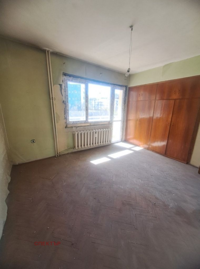 Продава 3-СТАЕН, гр. Перник, Център, снимка 2 - Апартаменти - 52742094