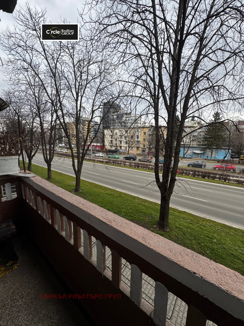 Продава 3-СТАЕН, гр. София, Борово