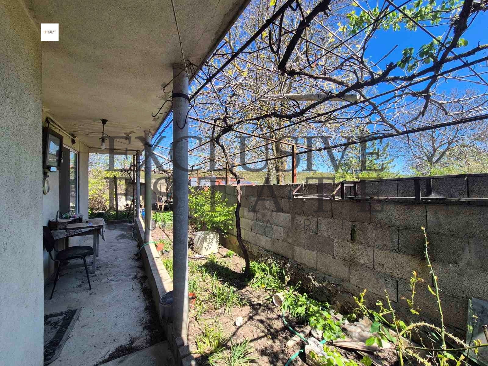 Продава КЪЩА, с. Яребична, област Варна, снимка 3 - Къщи - 54449808