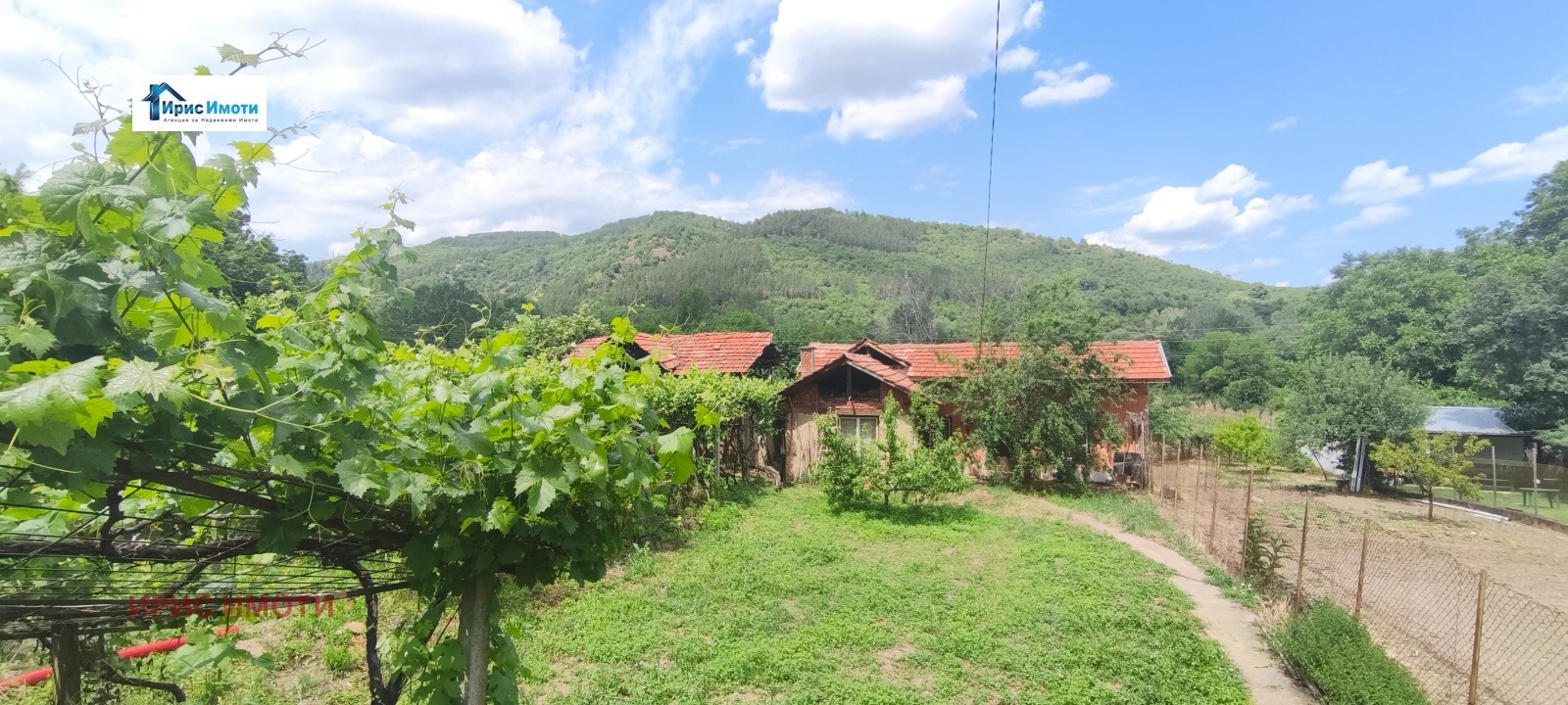 Продава КЪЩА, с. Драговищица, област Кюстендил, снимка 2 - Къщи - 54690539