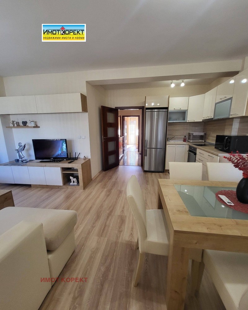 Продава  2-стаен град Пазарджик , Център , 67 кв.м | 87717256 - изображение [3]