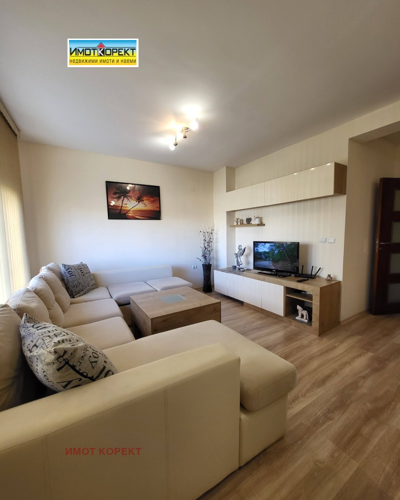 Продава  2-стаен град Пазарджик , Център , 67 кв.м | 87717256 - изображение [2]
