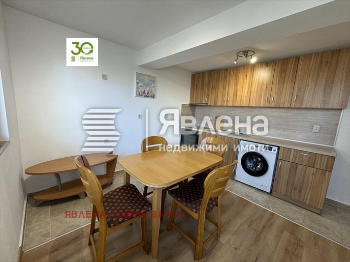 Продава 3-СТАЕН, гр. Варна, Колхозен пазар, снимка 1 - Aпартаменти - 47370048