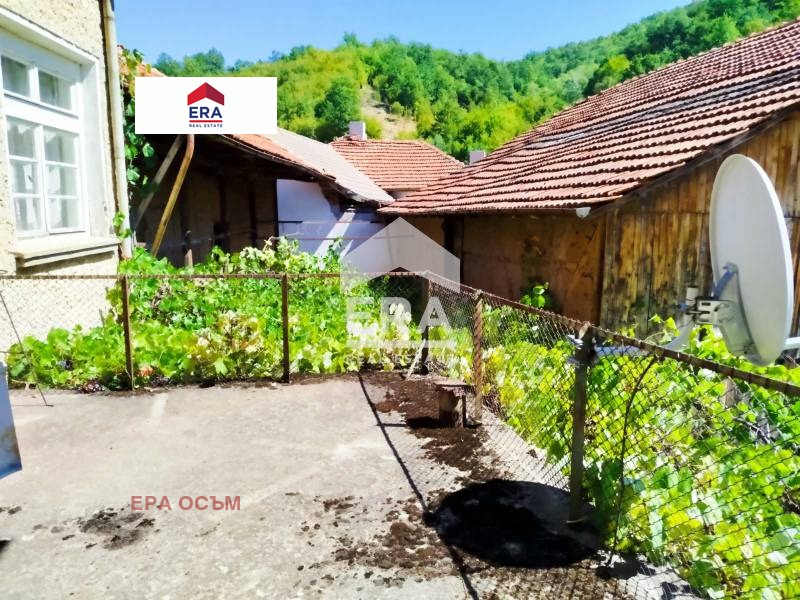 Продава  Къща област Ловеч , с. Лесидрен , 401 кв.м | 65202454 - изображение [14]