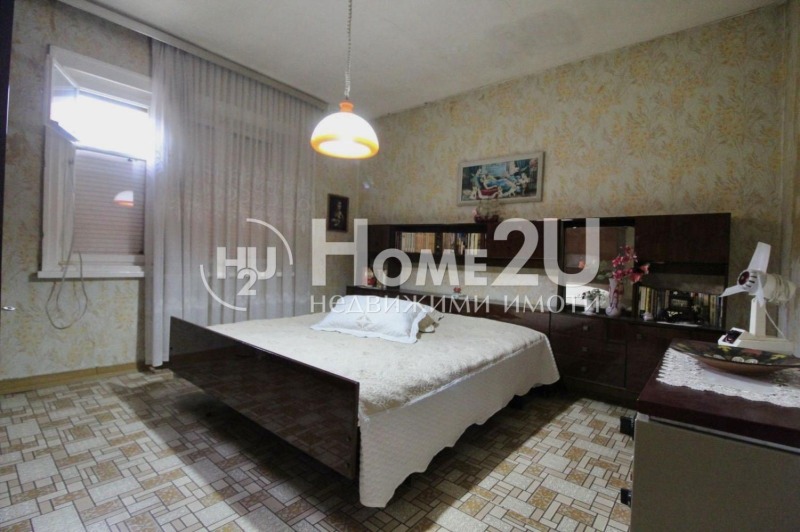 Продава КЪЩА, гр. Асеновград, област Пловдив, снимка 2 - Къщи - 53499321