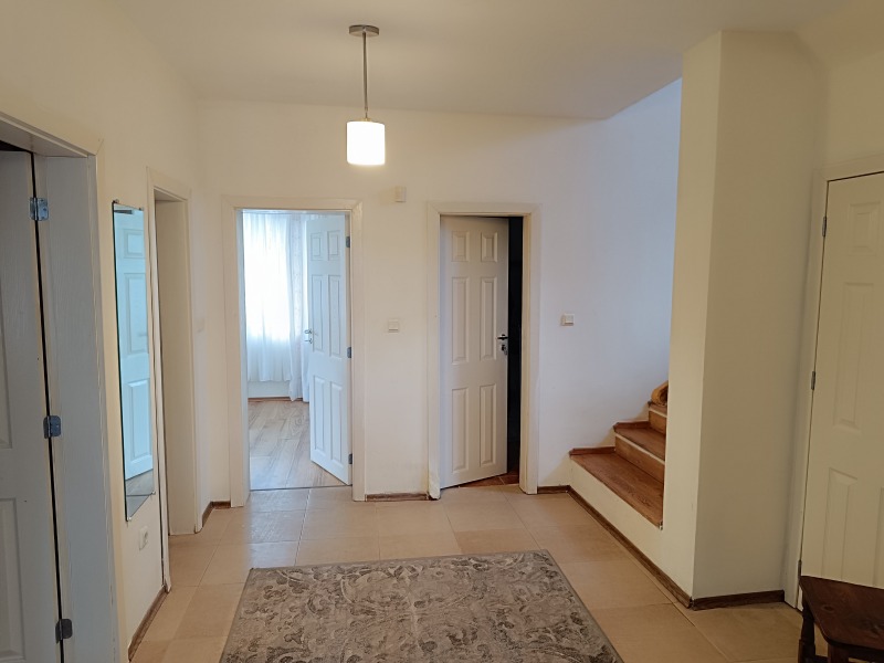 Te koop  Villa regio Dobritsj , Rogatsjevo , 300 m² | 68305792 - afbeelding [8]