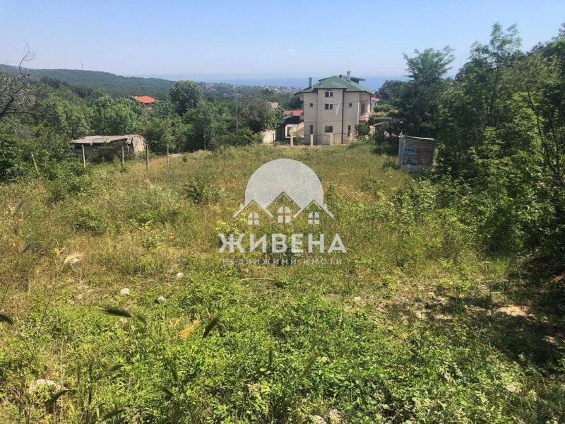 Продава ПАРЦЕЛ в град Варна, м-т Манастирски рид - 977 кв.м / 126 000 € » 246 434.58 лв., ЖИВЕНА