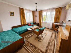 Продава Етаж от къща, гр. Горна Оряховица