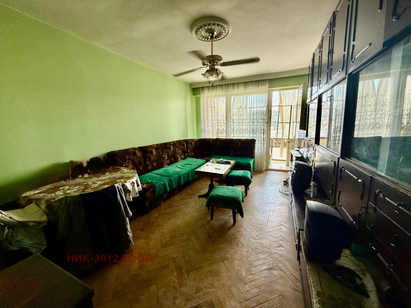 De vânzare  1 dormitor Șumen , Boian Bâlgaranov 1 , 65 mp | 22379791