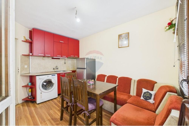 À venda  1 quarto Varna , Centralna pochtcha , 37 m² | 52710658
