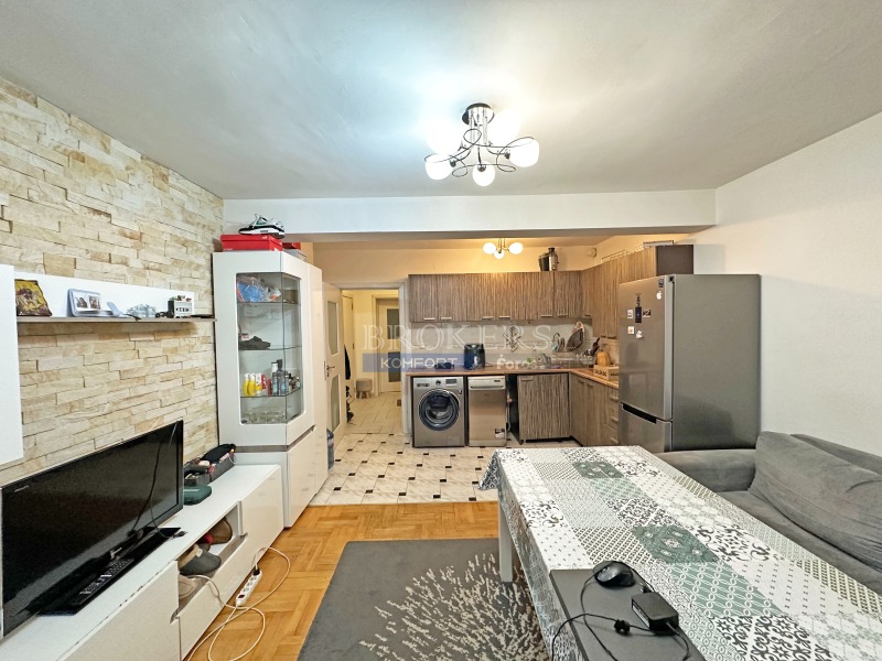 Продава  2-стаен град Варна , Окръжна болница-Генерали , 73 кв.м | 54369287 - изображение [4]