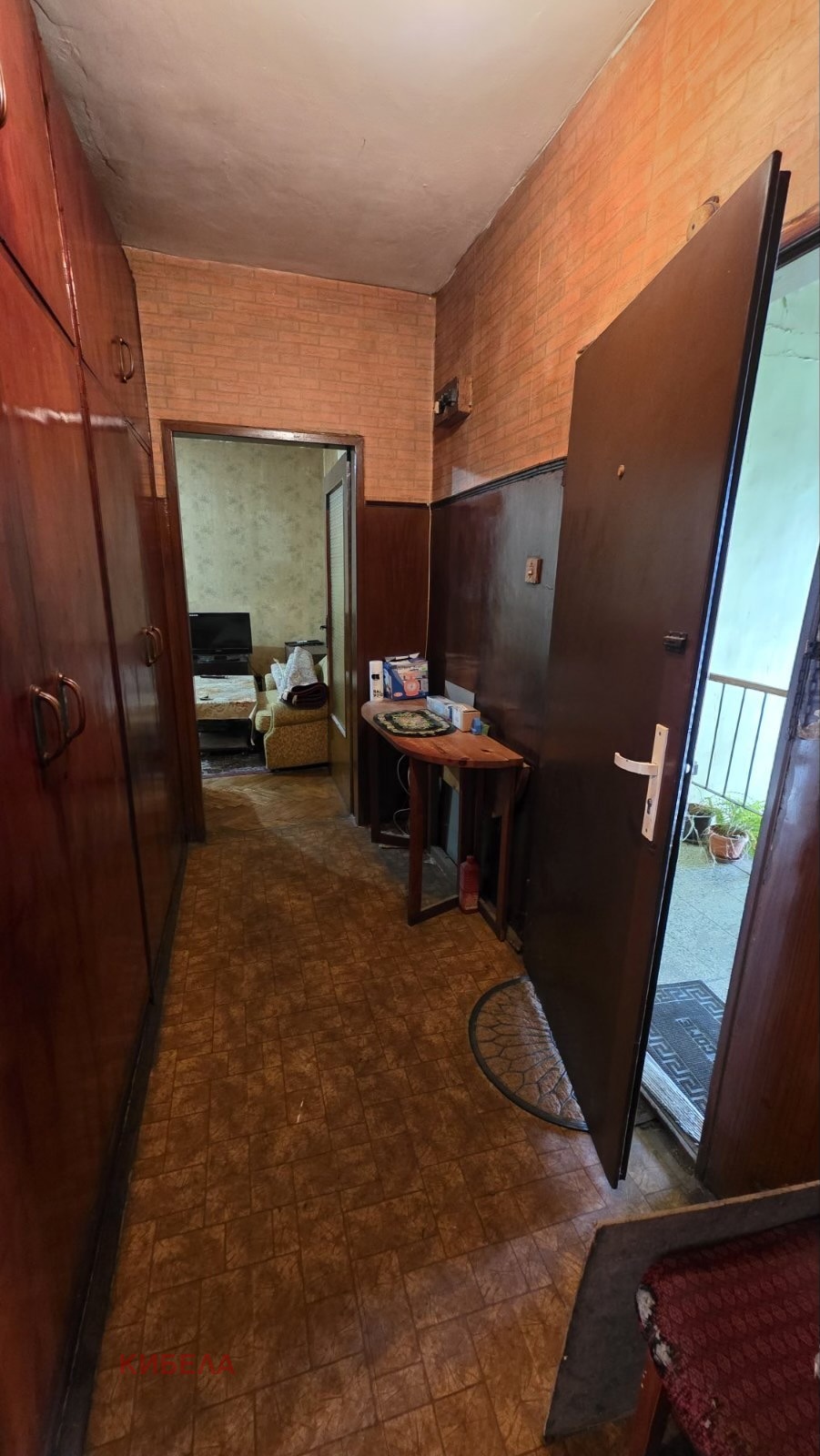 Продава 1-СТАЕН, гр. Перник, Изток, снимка 3 - Апартаменти - 56203152