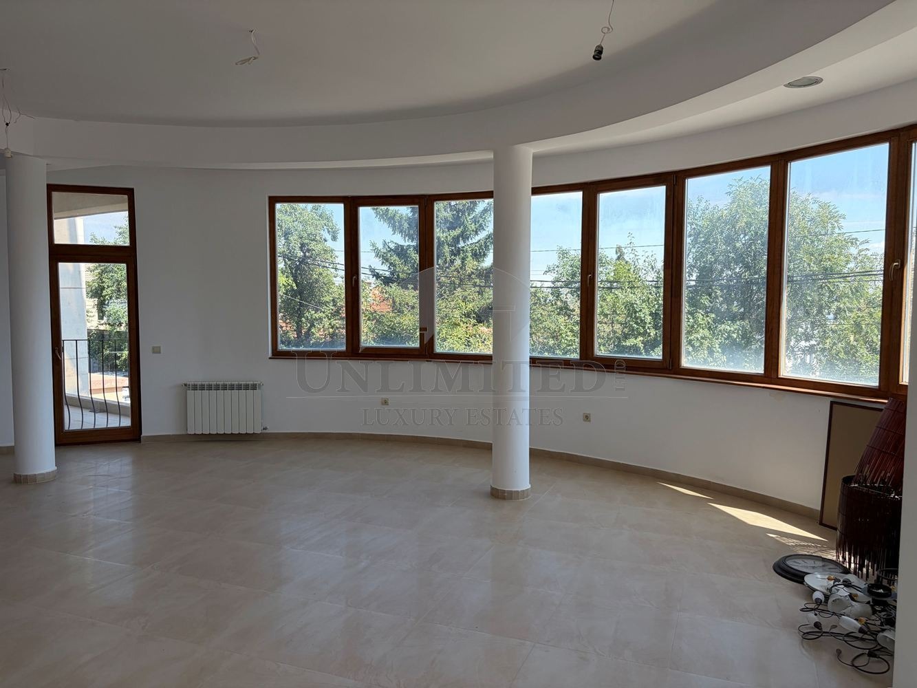 Продава КЪЩА, гр. София, Симеоново, снимка 2 - Къщи - 56014513
