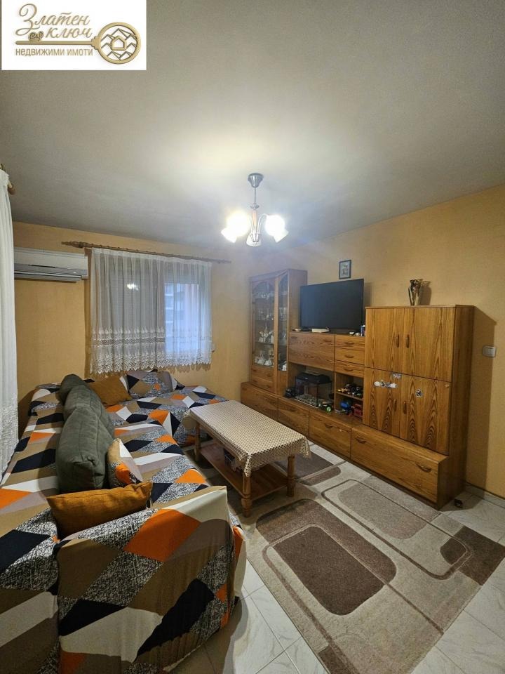 Продава 3-СТАЕН, гр. Пловдив, Въстанически