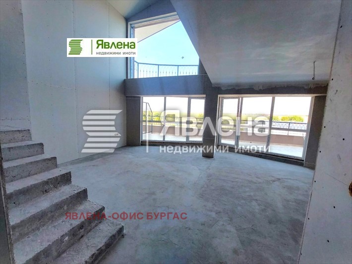 À venda  Mais de 3 quartos Burgas , Sarafovo , 221 m² | 71696544 - imagem [4]