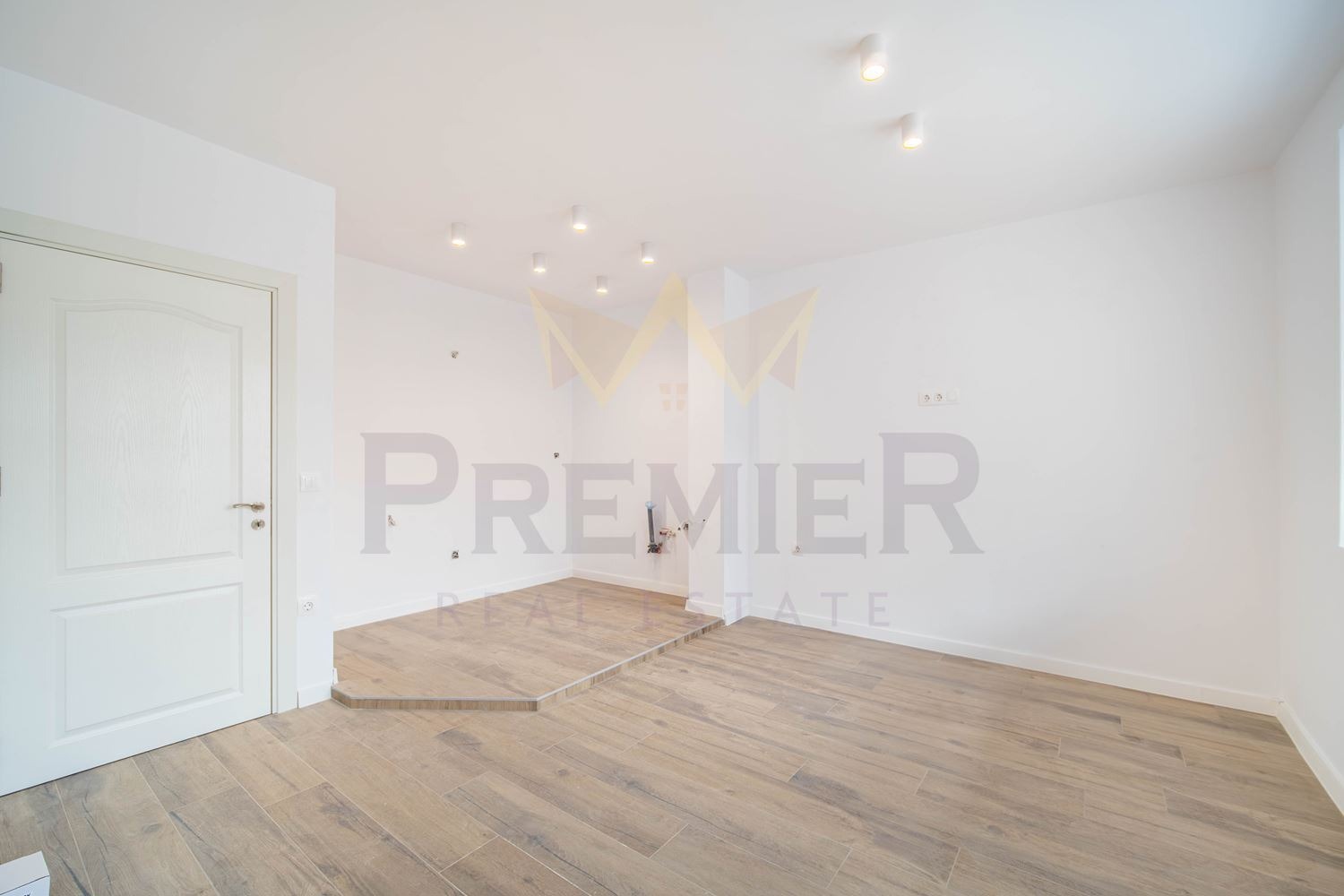 Продава 3-СТАЕН, гр. Варна, Лятно кино Тракия, снимка 4 - Апартаменти - 55294447