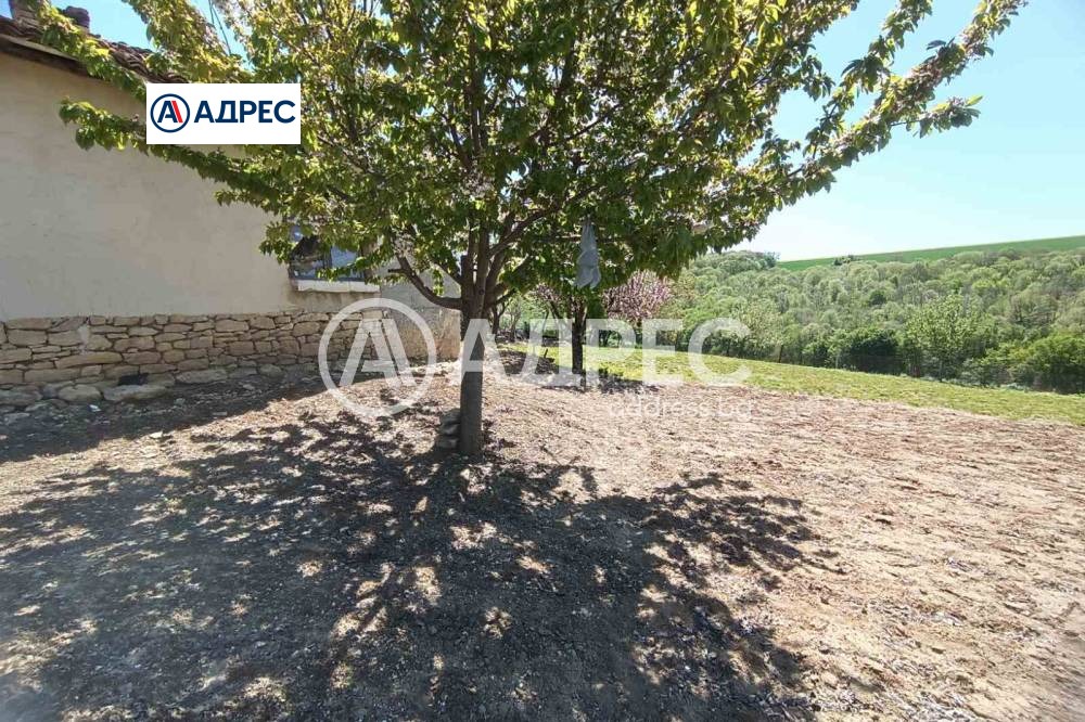 Продава КЪЩА, с. Недоклан, област Разград, снимка 3 - Къщи - 54360887