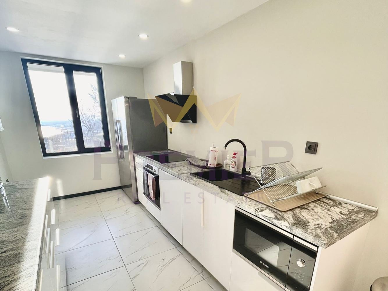 Продава КЪЩА, гр. Балчик, област Добрич, снимка 5 - Къщи - 54588619