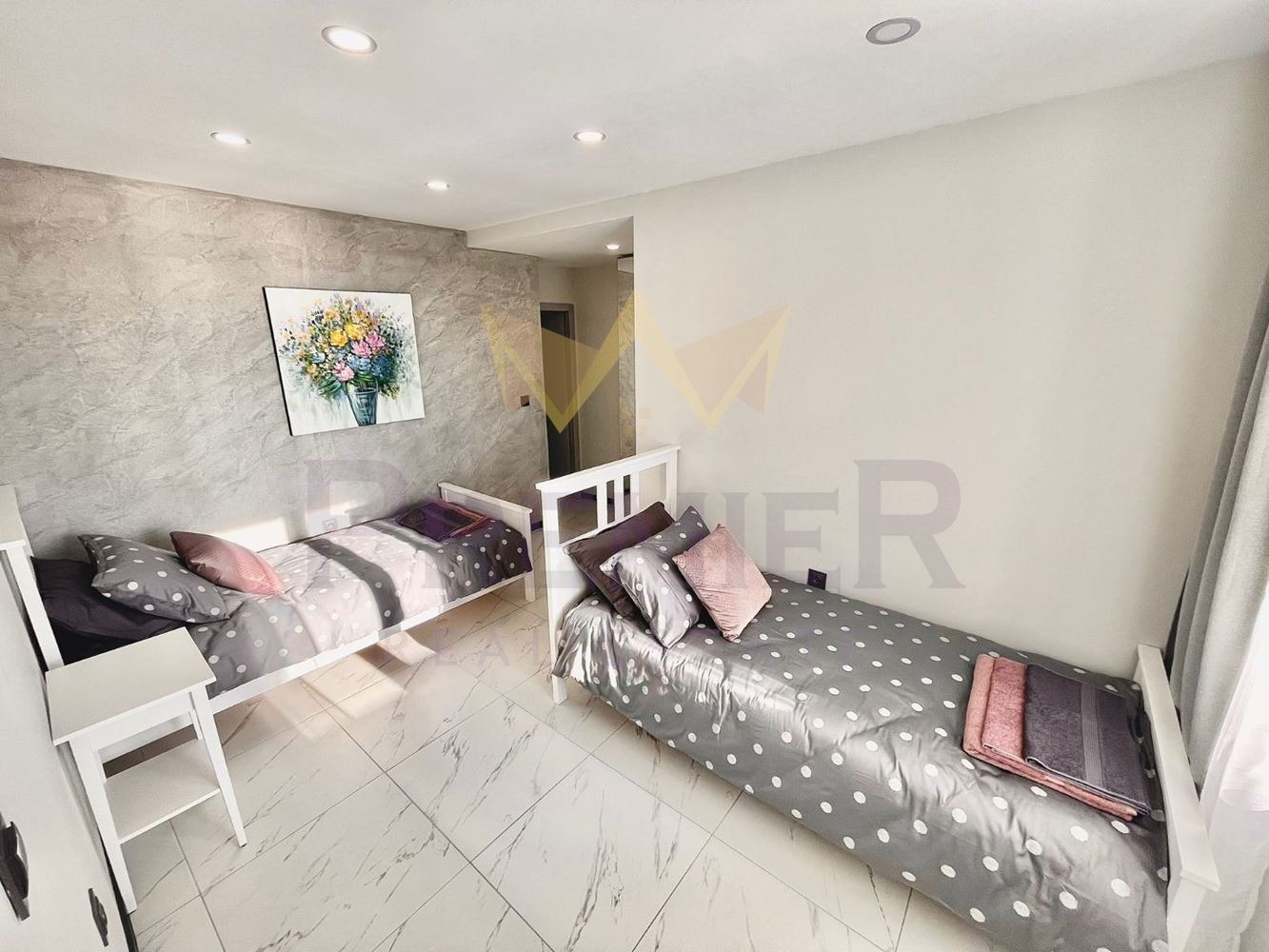 Продава КЪЩА, гр. Балчик, област Добрич, снимка 10 - Къщи - 54588619