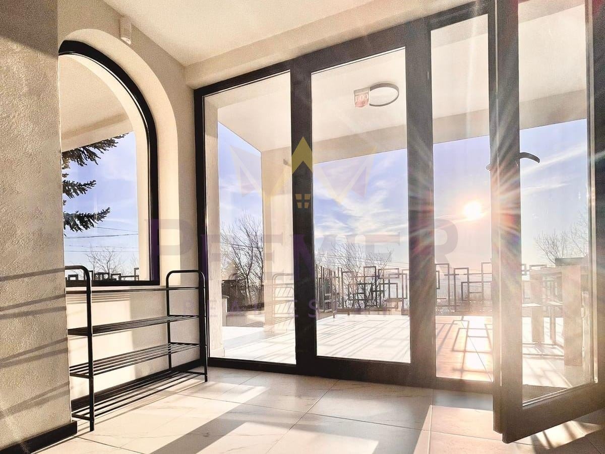 Продава КЪЩА, гр. Балчик, област Добрич, снимка 12 - Къщи - 54588619