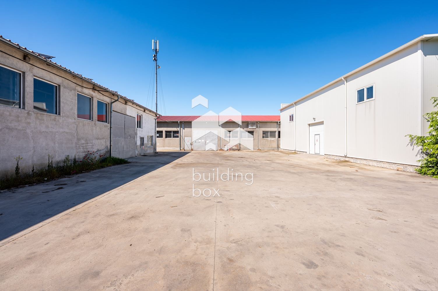 Продава СКЛАД, с. Златитрап, област Пловдив, снимка 12 - Складове - 56007063
