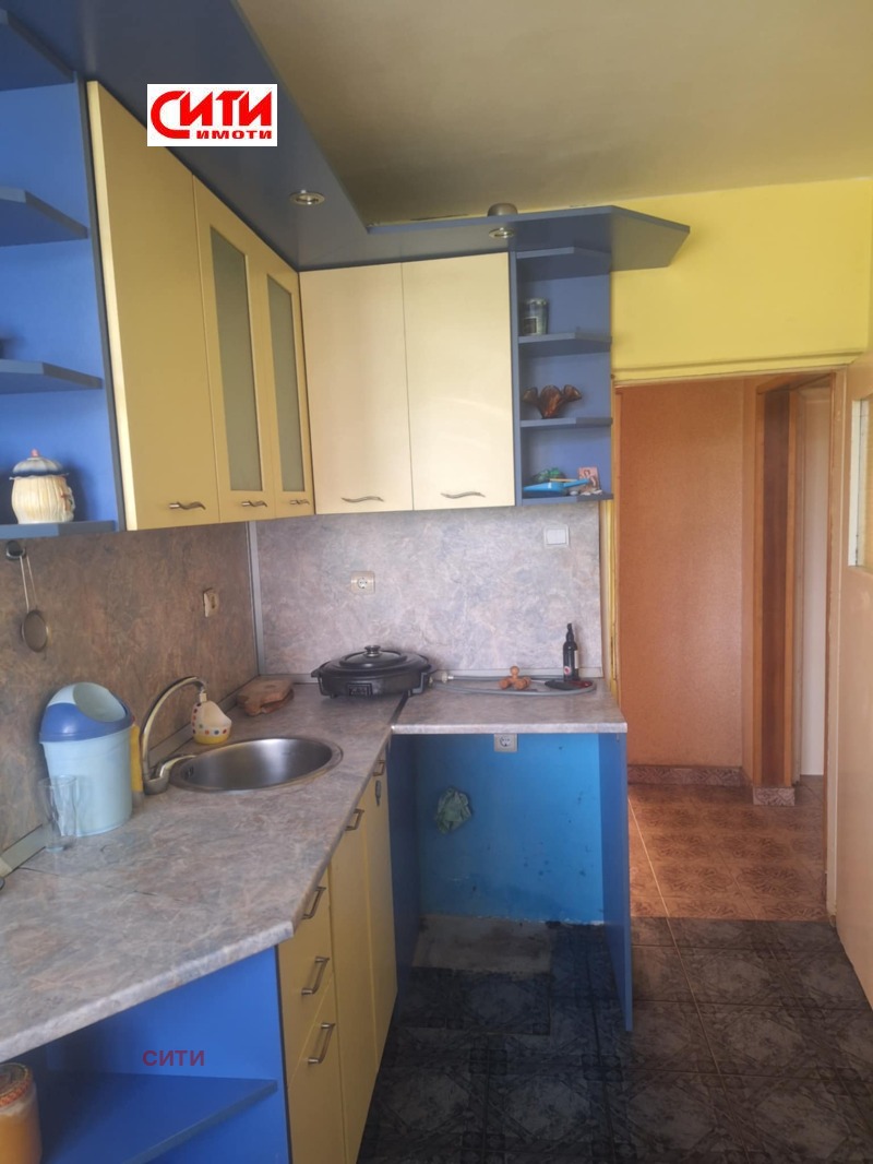 À venda  2 quartos Stara Zagora , Tri tchutchura - iug , 75 m² | 96992817